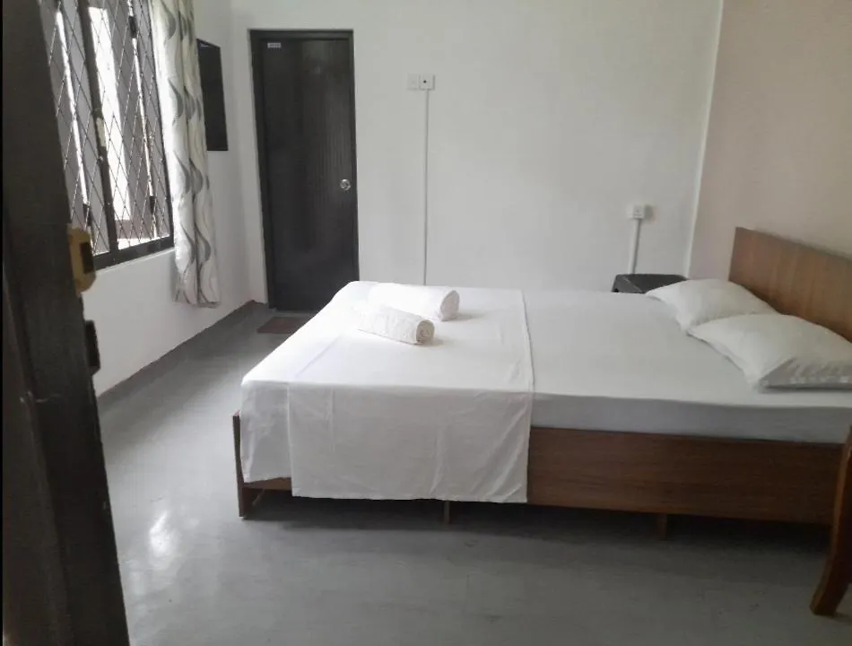 Gloria Cottage Non Ac نيجومبو